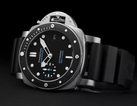 The Panerai Submersible is best choice for strong men.