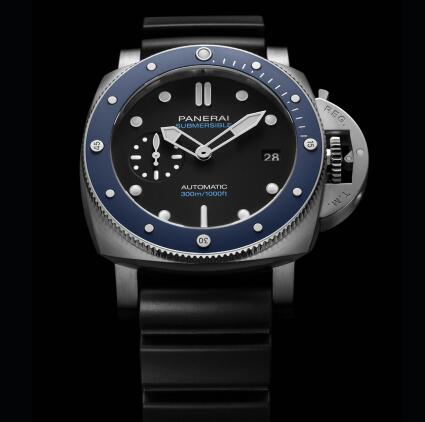 The fake Panerai Submersible is good choice for men.