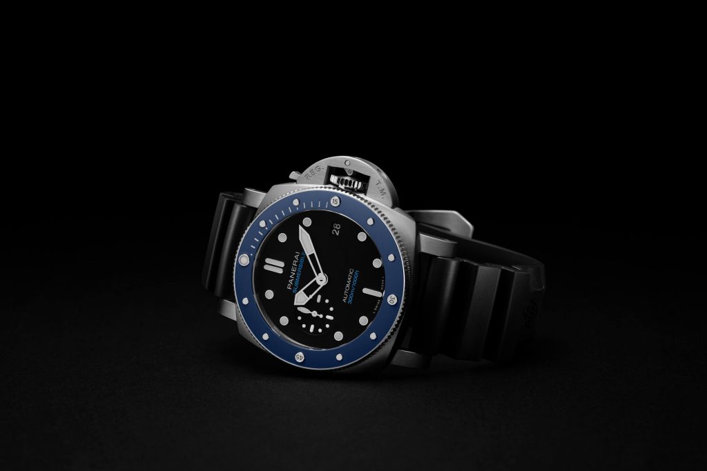 Panerai Submersible fake watch is with high cost performance.