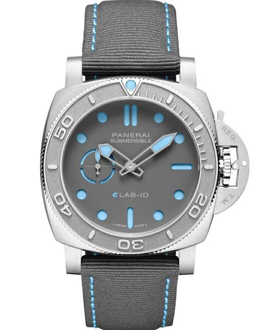 AAA replica watches maintain the prominent water resistance.